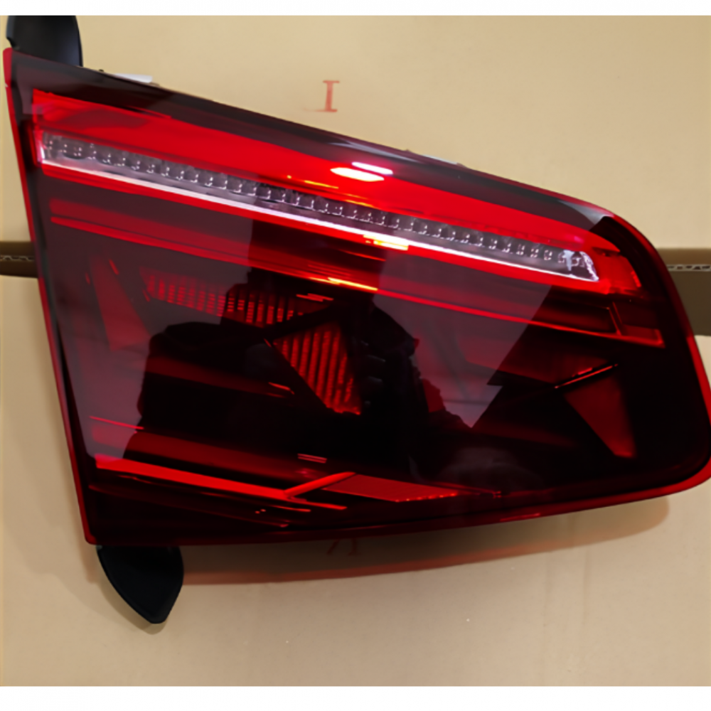 PASSAT B8.5 2019-2022 STOP LAMBASI İÇ SOL KARARTILMIŞ 3G5945307F